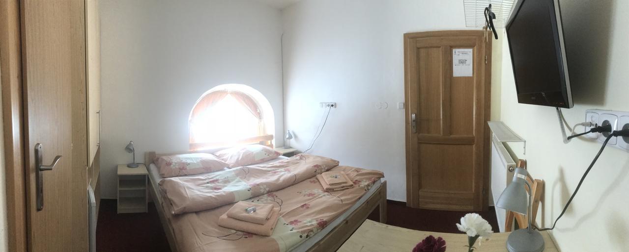 Penzion Pod Zvonem Hyncice pod Susinou ภายนอก รูปภาพ